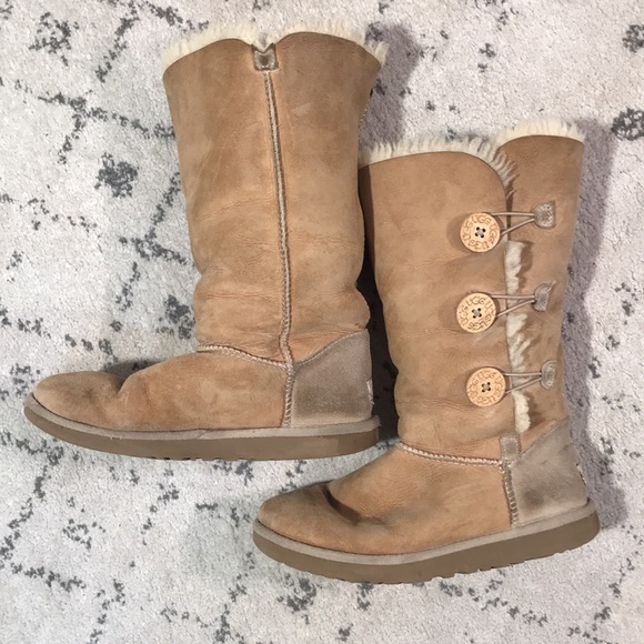 UGG Tan Three Button Boots Size 7 - Picture 7 of 15